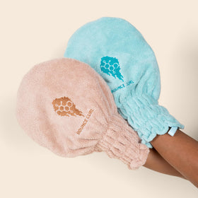 Bounce Curl Hair Drying Mittens Teal showcase frizz reduction potential