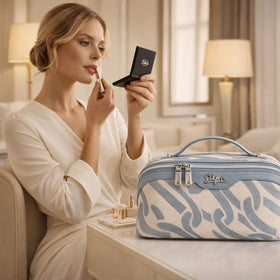 BOYATU detachable pouch two for flexible organization of skincare and toiletries