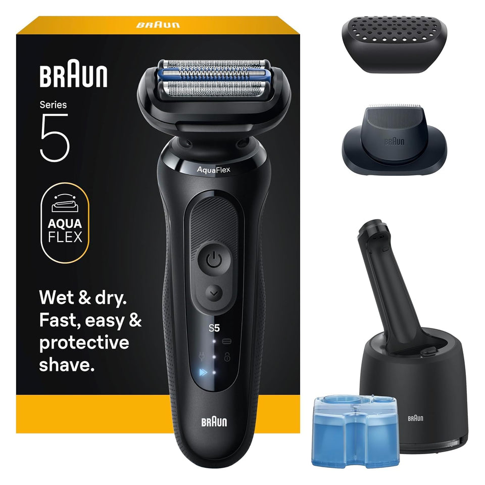 Braun S5 5160cc close-up AquaFlex blades for a smooth glide.