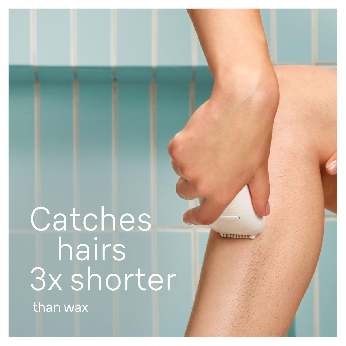 Sleek shaver head and bikini trimmer on Braun Silk-épil 5 SE5-230 for delicate areas