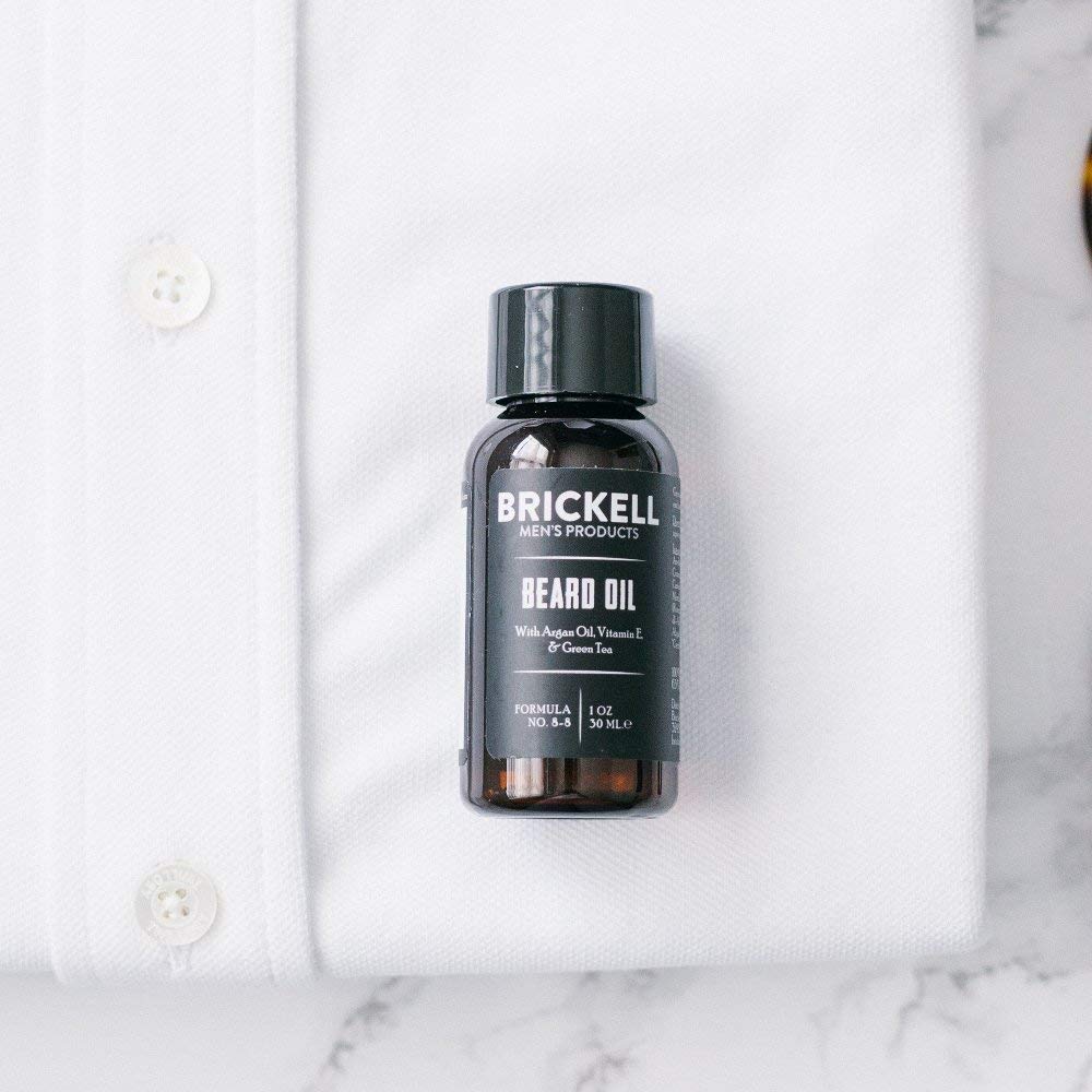 Jojoba oil ingredient in Brickell Beard Oil promoting skin hydration under the beard.