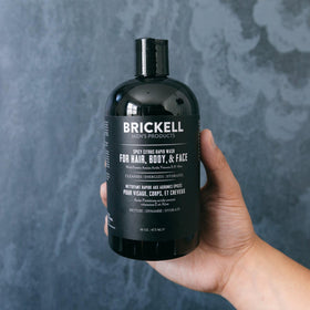 Brickell Men's Rapid Wash close-up with aloe and Vitamin E ingredients