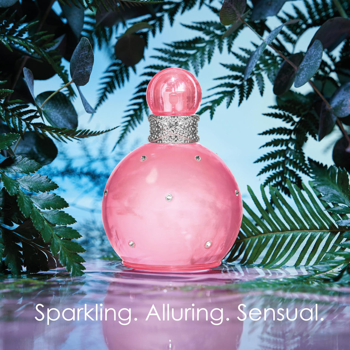 Heart notes of Britney Spears Fantasy Sheer: muguet and lilies for softness.