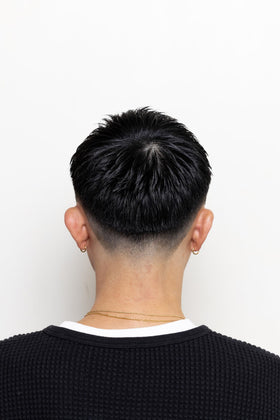 Rinsing BROSH Far East Hard Pomade easily with shampoo after use.