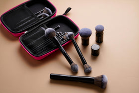 BS-MALL Travel case that keeps brushes organized and protected on the go