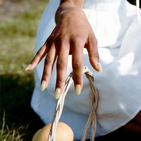 BTArtbox 4-week wear nails with gel glue stay securely through daily activities.