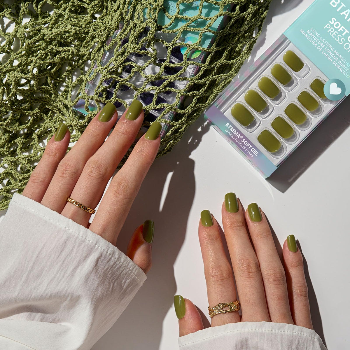BTArtbox Moss Muse with glue and tabs for quick secure wear