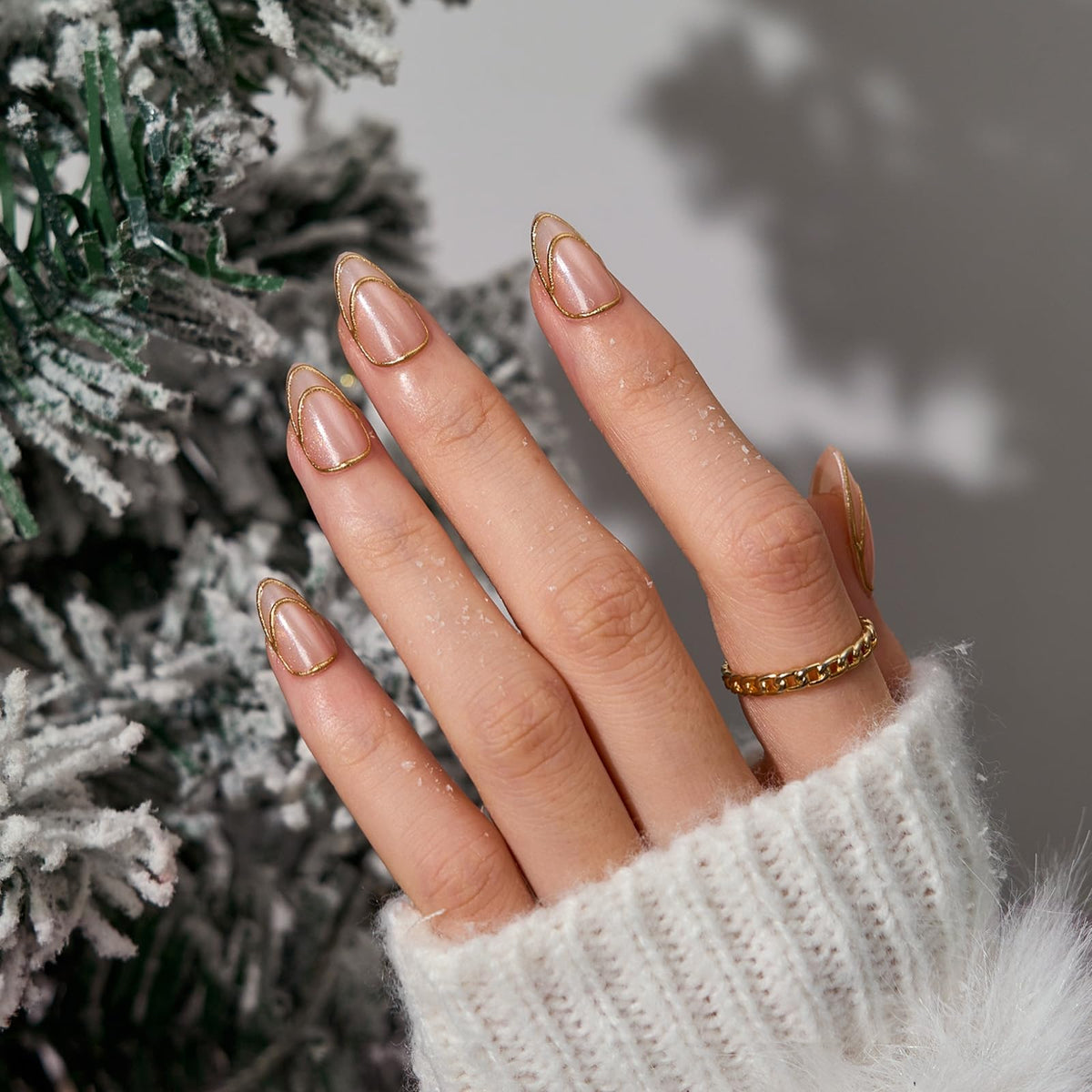 BTArtbox short almond nails for natural-looking wear with comfortable fit.