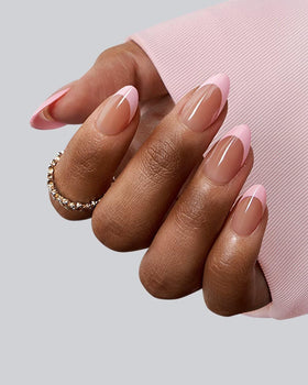 BTArtboxNails XCOATTIPS short almond nails for comfortable, natural-looking extensions.
