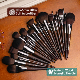 Bueart Design eyeshadow brushes for smooth eye color application