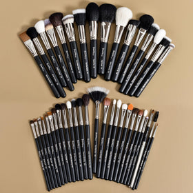 BUEART DESIGN 42Pcs numbered brushes help beginners learn functions
