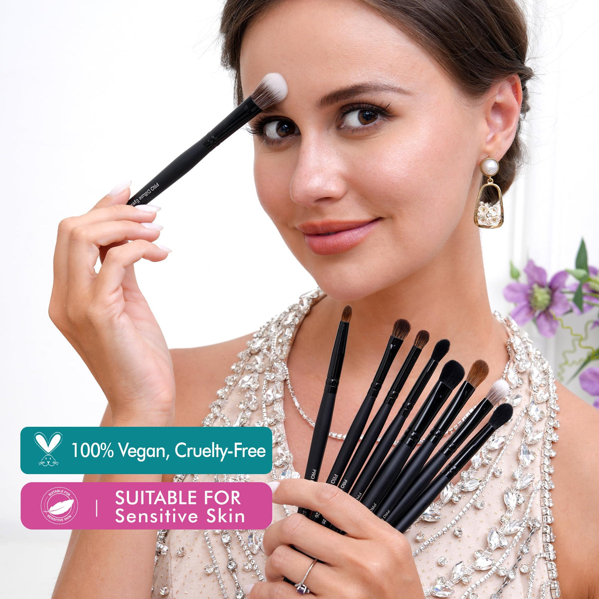 Eyeshadow blending brush enables seamless shade transitions with Bueart Design.