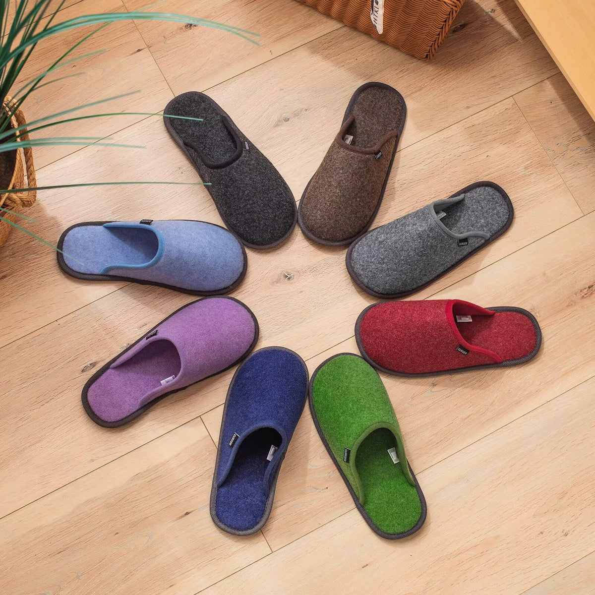 BUGUKI individual packaging keeps slippers clean for travel