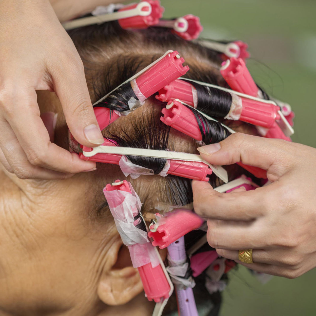 BuleVina safe, gentle curling bars minimize tension and damage.