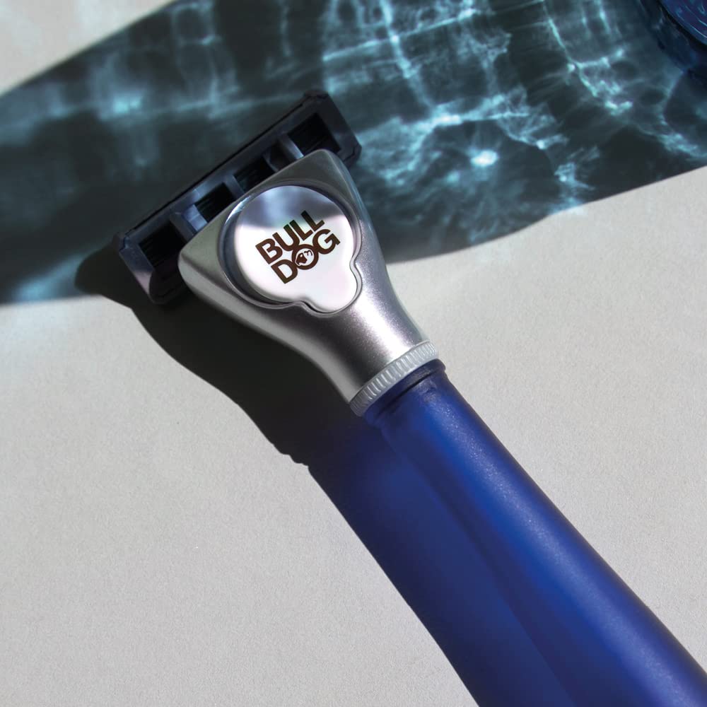 Bulldog five-blades lubrication strips for a smoother shave.