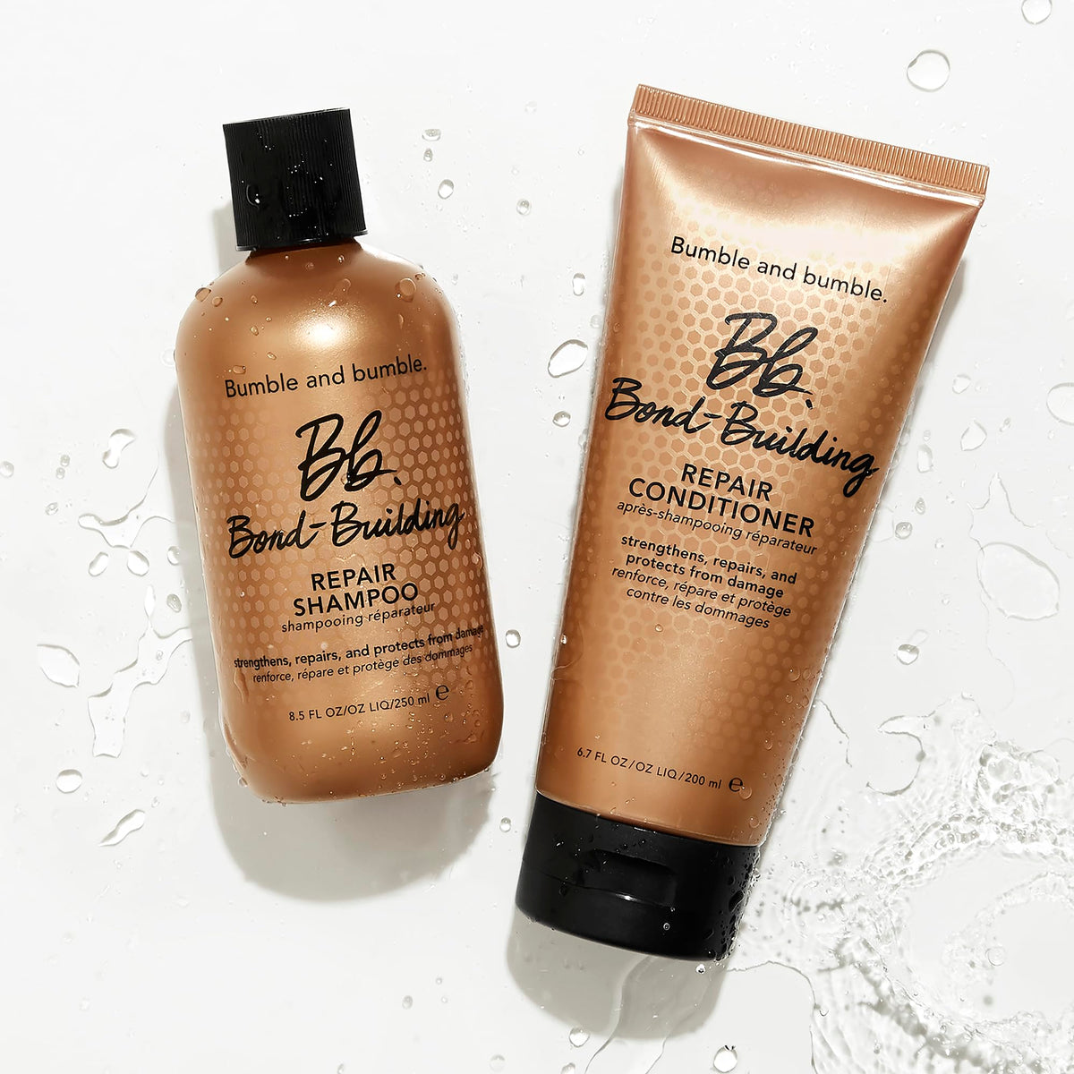 Bumble and bumble Bond-Building Hair Repair Conditioner delivers visible shine on styled hair.