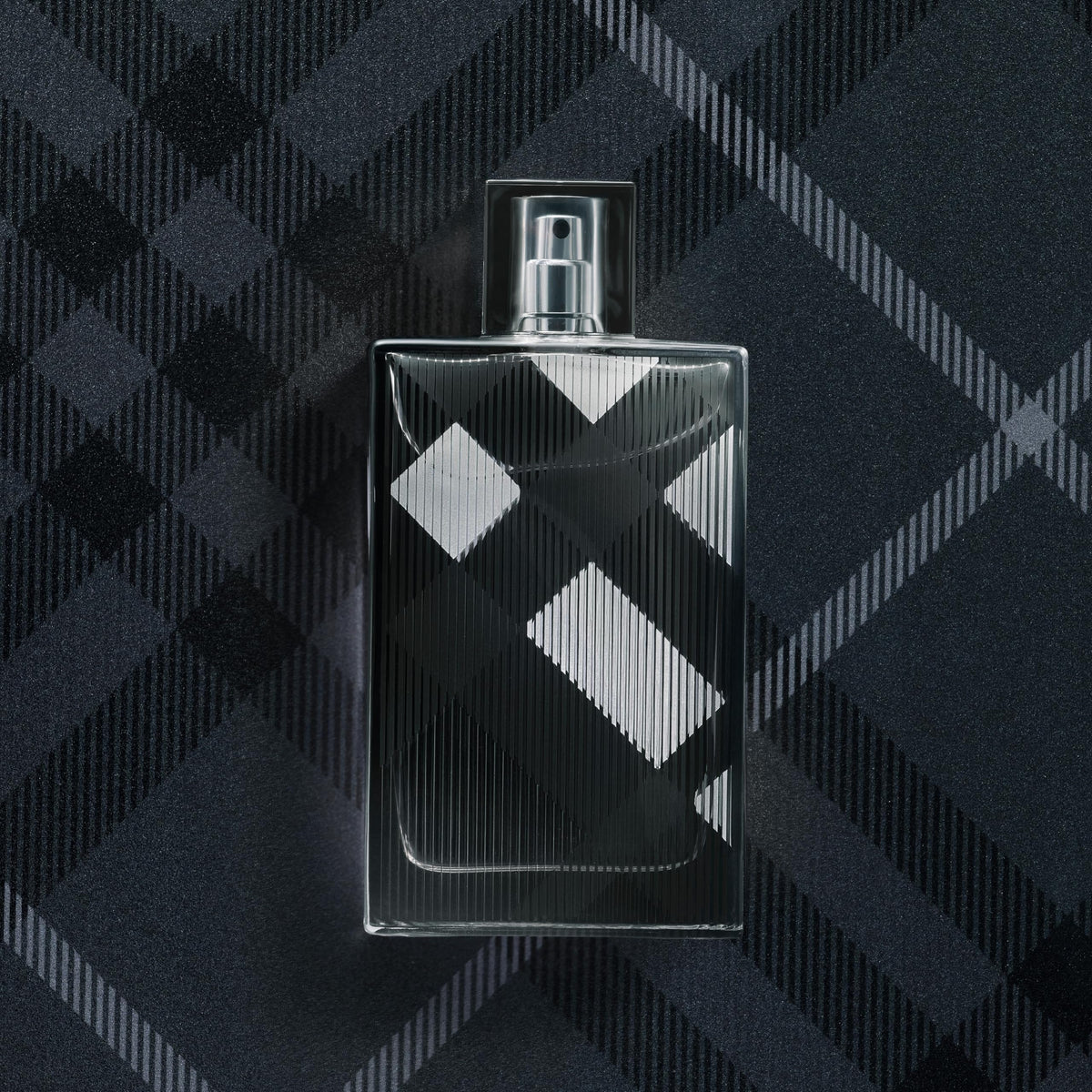 Burberry Brit for Him tonka bean base, smooth lasting finish