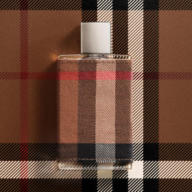 Burberry London packaging shown, perfect gift-ready presentation.