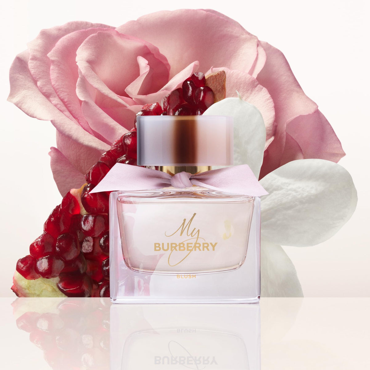 BURBERRY My Burberry Blush heart notes geranium, rose, apple bloom for elegant daily wear.