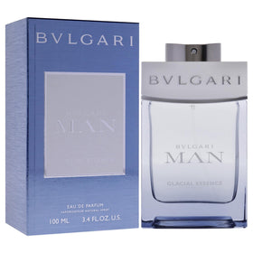 BVLGARI Man Glacial Essence cap detail highlights craftsmanship and luxury presentation.