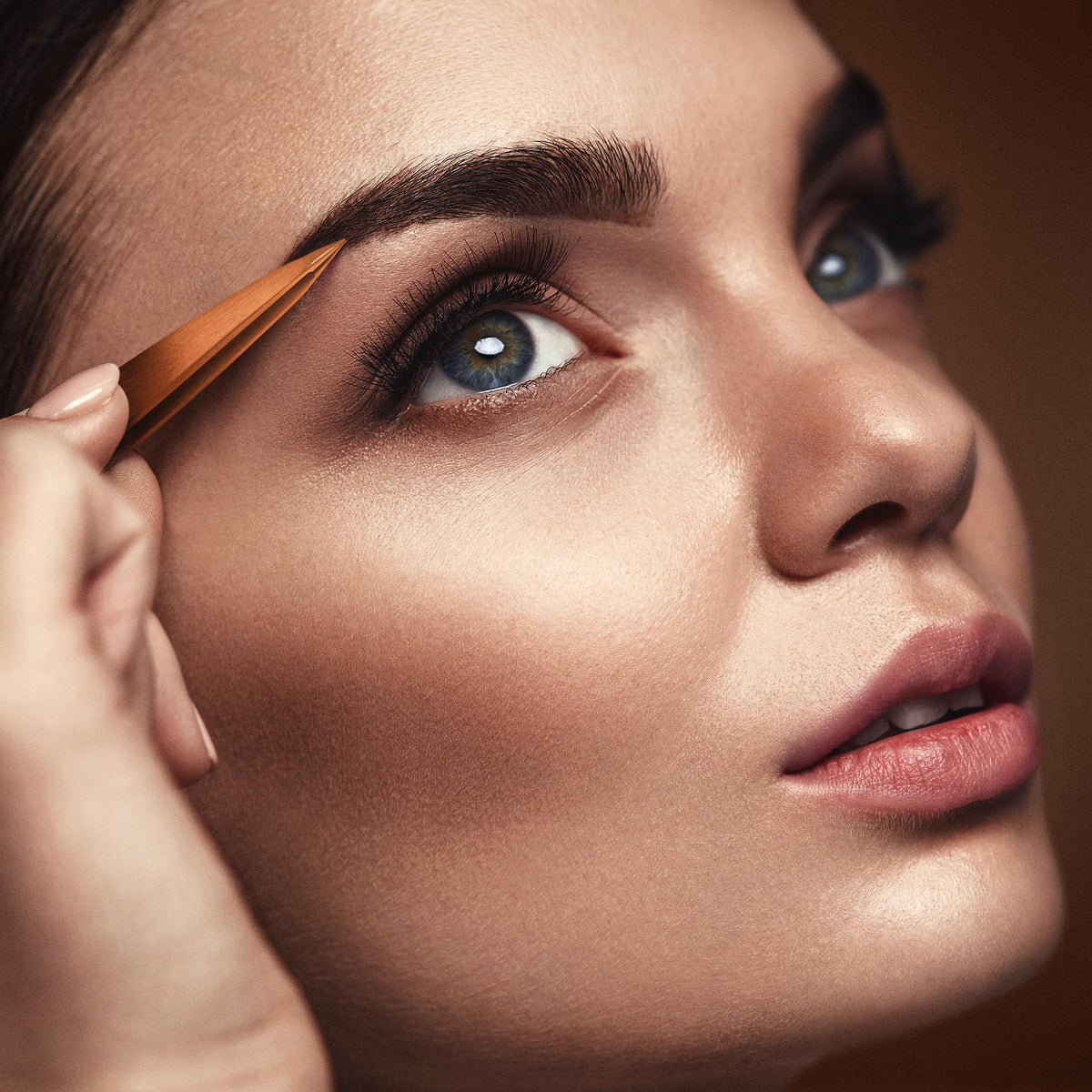 By MILLY Needle-nose tweezers thin tips for fine hairs