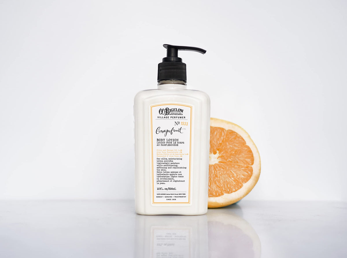 Ingredient focus with aloe vera, borage oil, and olive oil in the grapefruit lotion