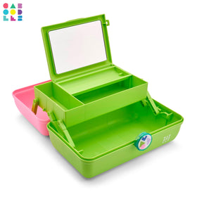 Caboodles On-The-Go Girl secure latch keeps contents safe while traveling.