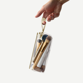 Cadence Parcel modular design helps you organize and save space during travel.