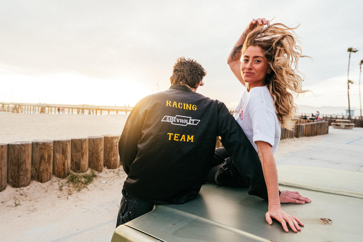 California Born beachy coconut scent enhancing the conditioning routine.