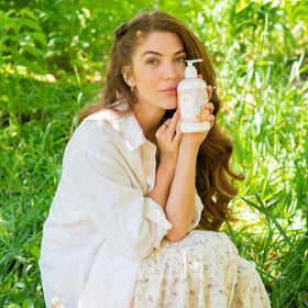 Camille Beckman Camille Scented Silky Body Cream floral-scent-bouquet scent profile
