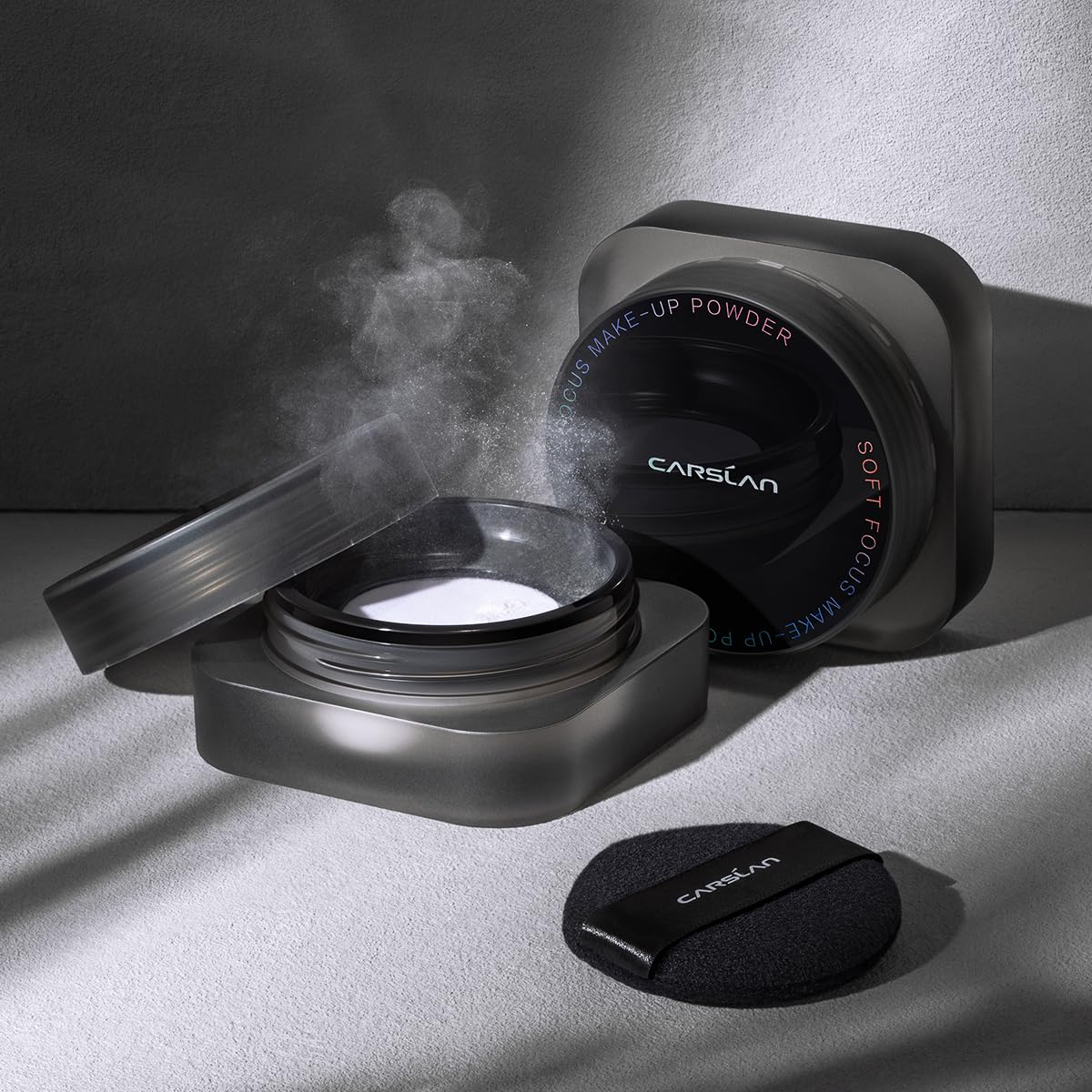 CARSLAN two-layer separator case keeps powder contained