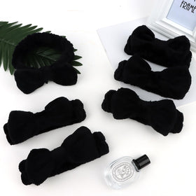Casoty versatile headband for makeup showers yoga and at home care.