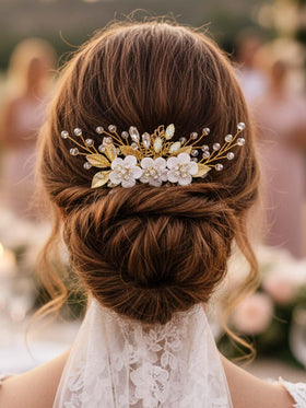 Catery crystal opal detail creates delicate shimmer along the hairline for photos