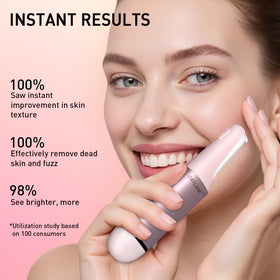 CATLANE charm pink housing highlights portable travel-friendly design for on-the-go routines.
