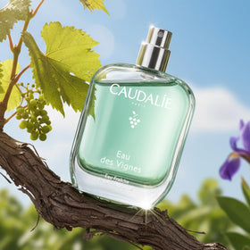 Caudalie Eau des Vignes Fresh Fragrance spray action for quick refreshment.