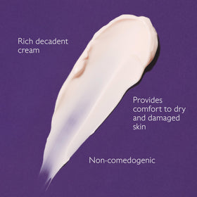 Jar cap and seal of Premier Cru Rich Cream packaging
