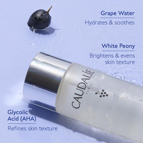 Texture close-up of Vinoperfect Brightening Essence, light and quickly absorbed.