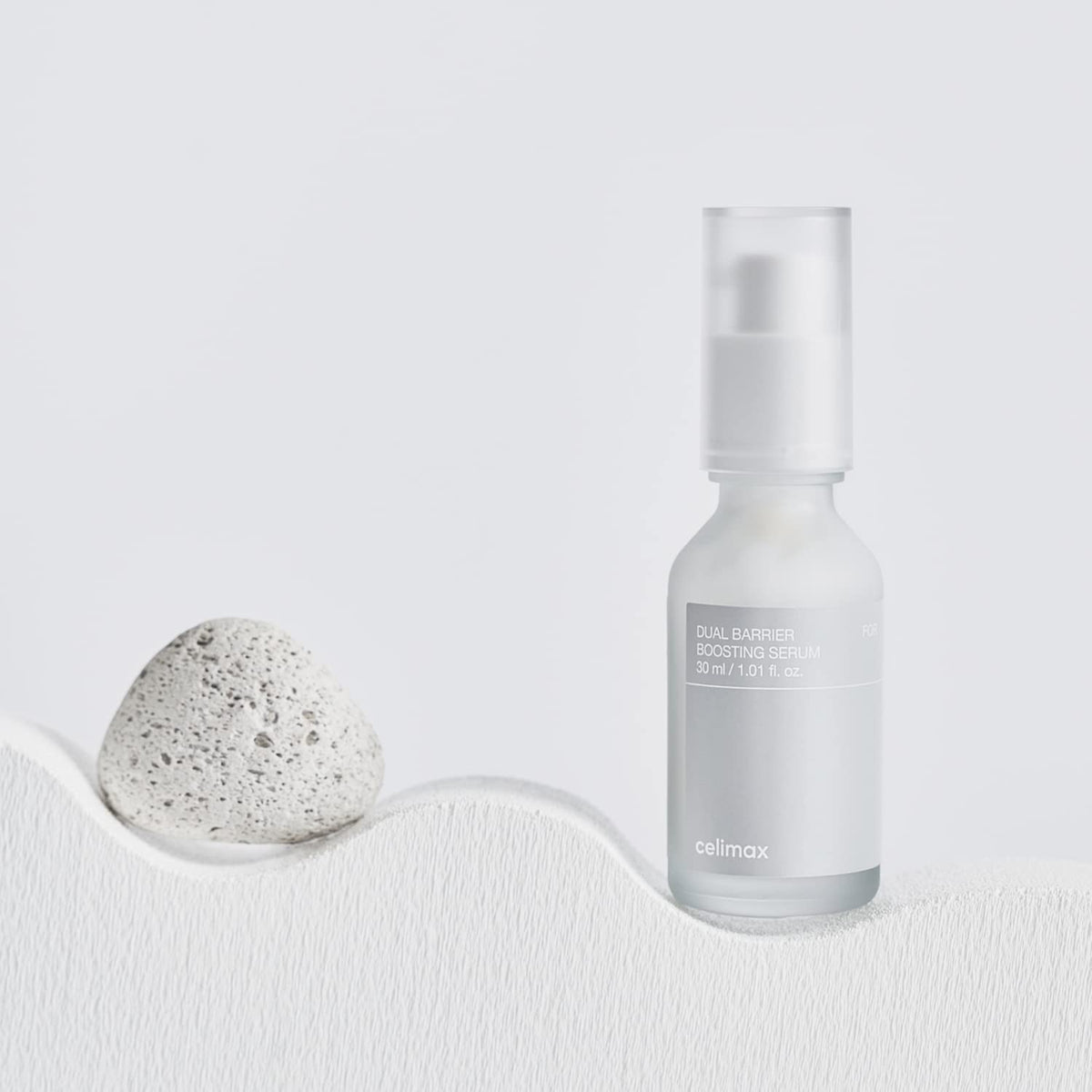 Celimax Dual Barrier Serum hyaluronic acid drop showing deep hydration for sensitive skin
