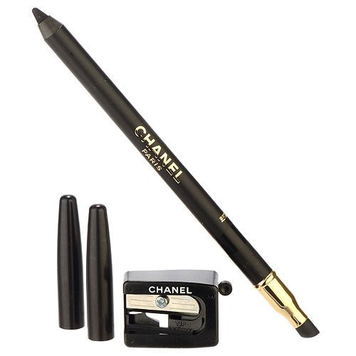 Chanel Le Crayon Yeux 01 Noir swatch on skin with velvety halo color