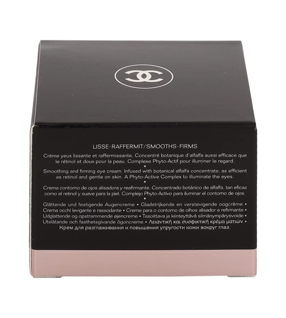 CHANEL Le Lift Crème Yeux upper eyelid application aims to lift the gaze.