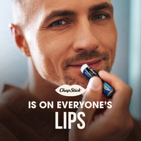 ChapStick Moisturizer 2-in-1 lipcare back-of-pack details.
