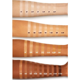 Charlotte Tilbury Beautiful Skin Concealer provides pore-refining radiance around the eye area.