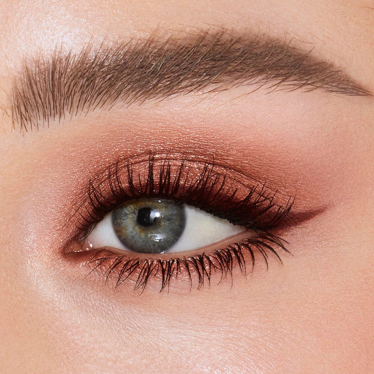 Walk of No Shame eyeshadow glow from water-infused formula by Charlotte Tilbury