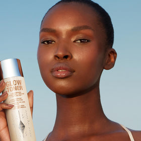 Niacinamide ingredient spotlight in Glow Toner for balanced-looking skin.