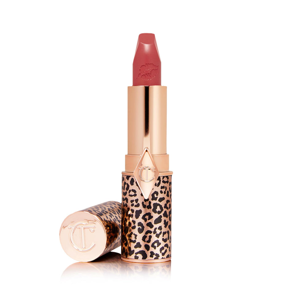 Charlotte Tilbury Hot Lips 2.0 Glowing Jen bullet shows long lasting satin color with hydration