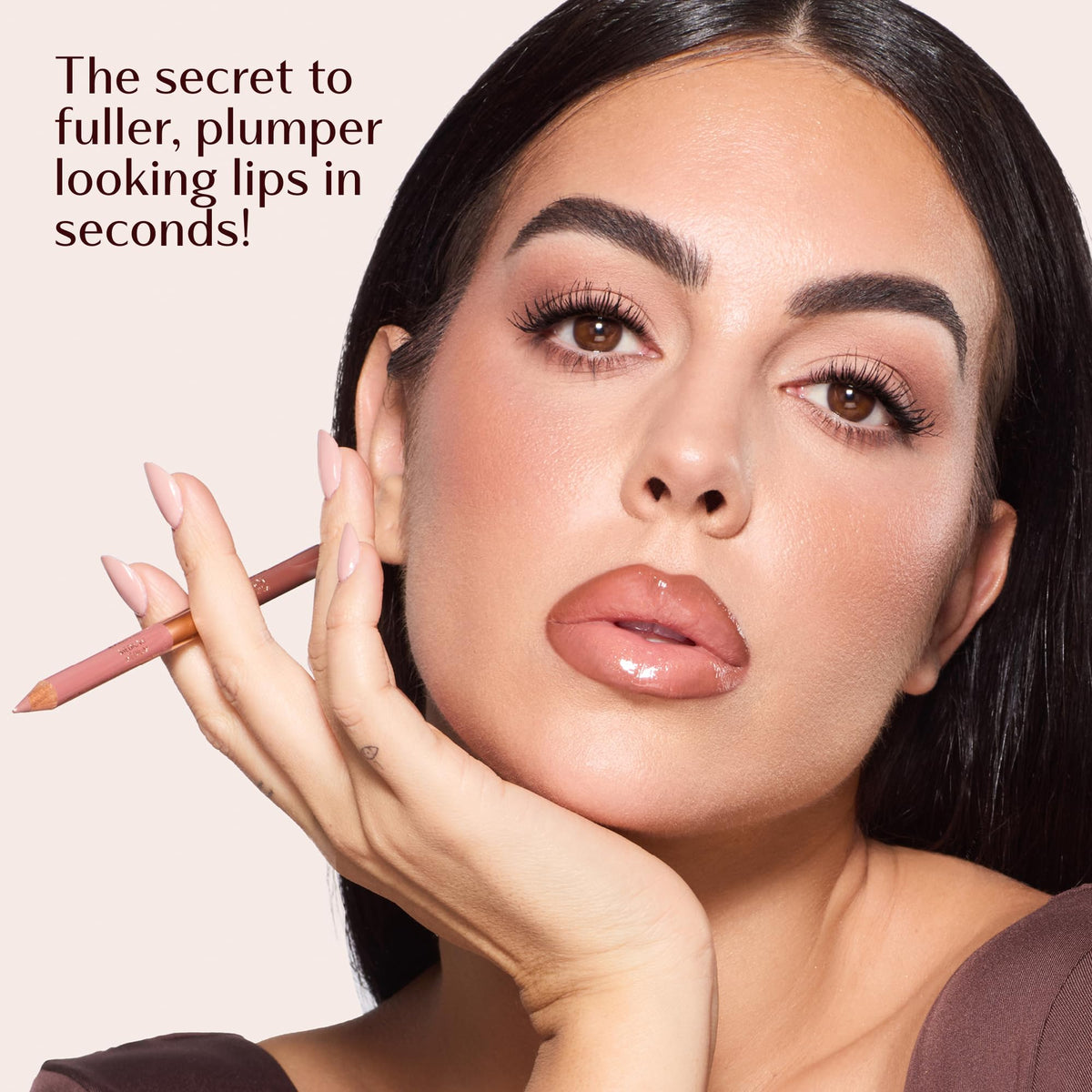 Creamy FILL shade delivers smooth color and long-wear lip definition.