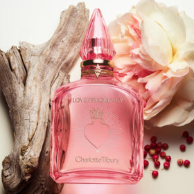 Love Frequency patchouli-base for enveloping warmth and confident wear