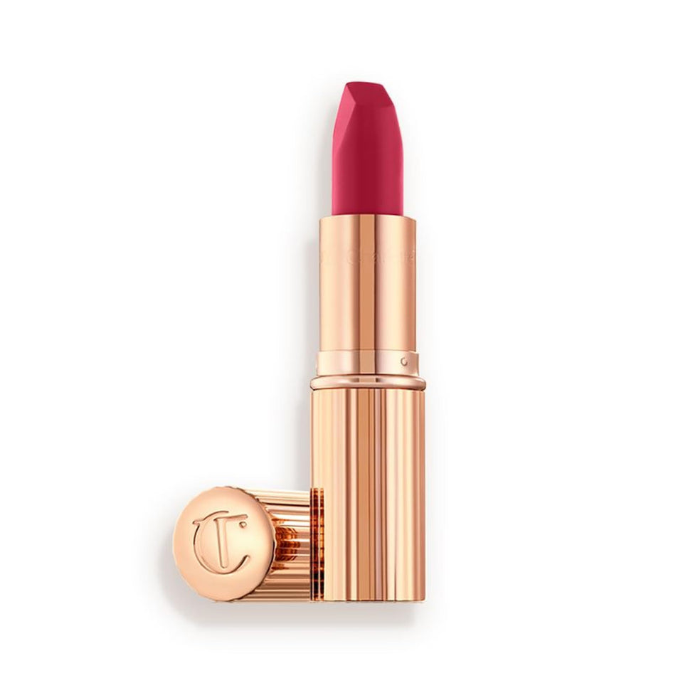 Charlotte Tilbury Matte Revolution Queen square-tip for precise lip definition and fuller look.