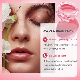 Charm Kiss Bee Lip Mask texture shown during application.