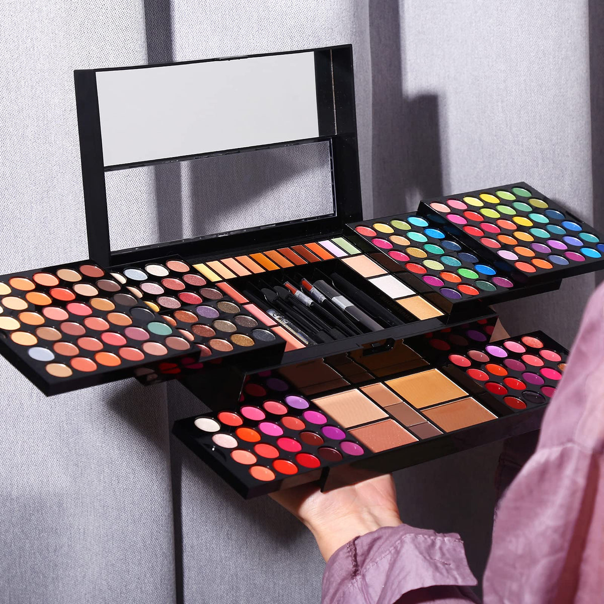 CHARMCODE built-in mirror in compact, convenient for quick makeup checks.